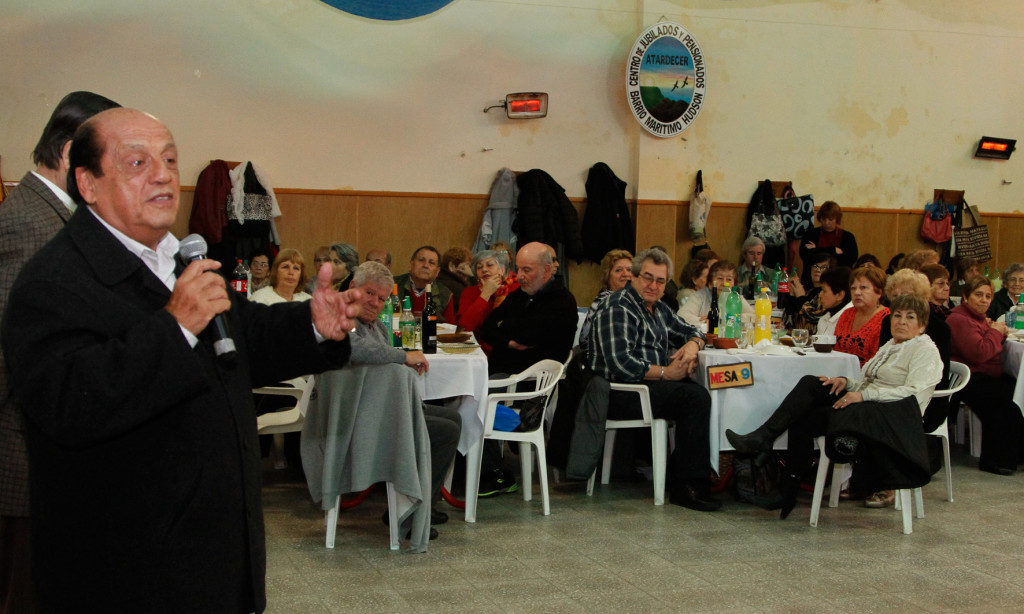 FOTOS ALMUERZO A BENEFICIO DEL CENTRO DE JUBILADOS “ATARDECER”  (2)